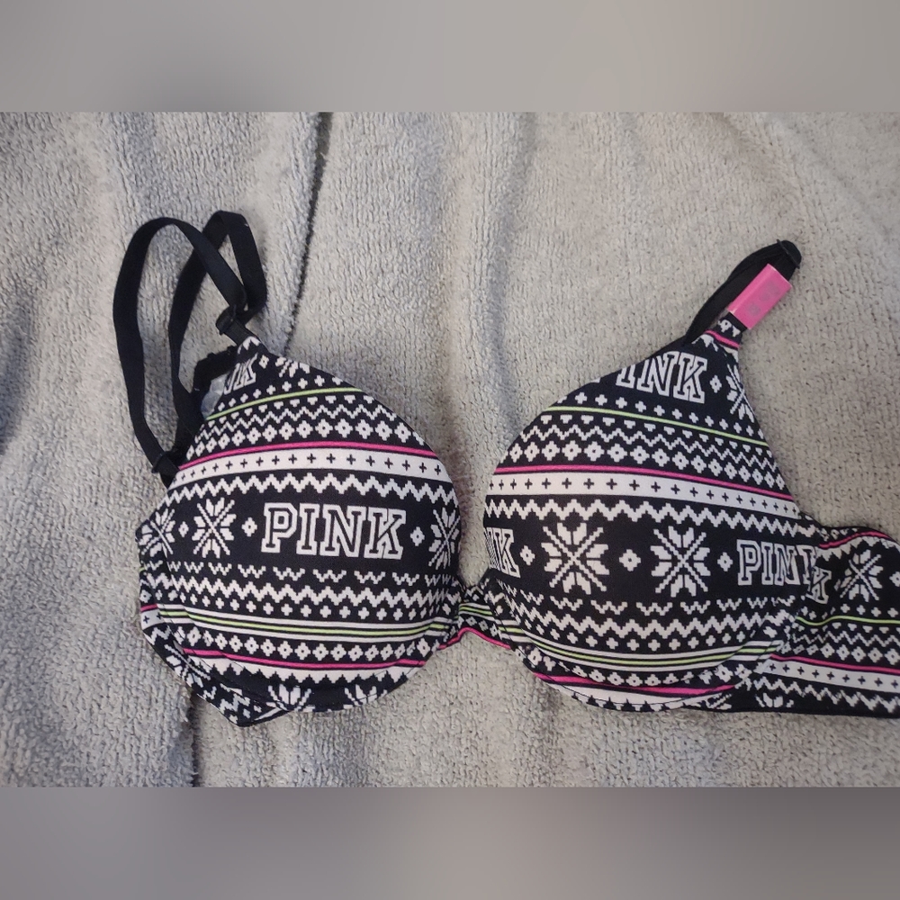 Victoria's Secret Pink cute pattern Bra